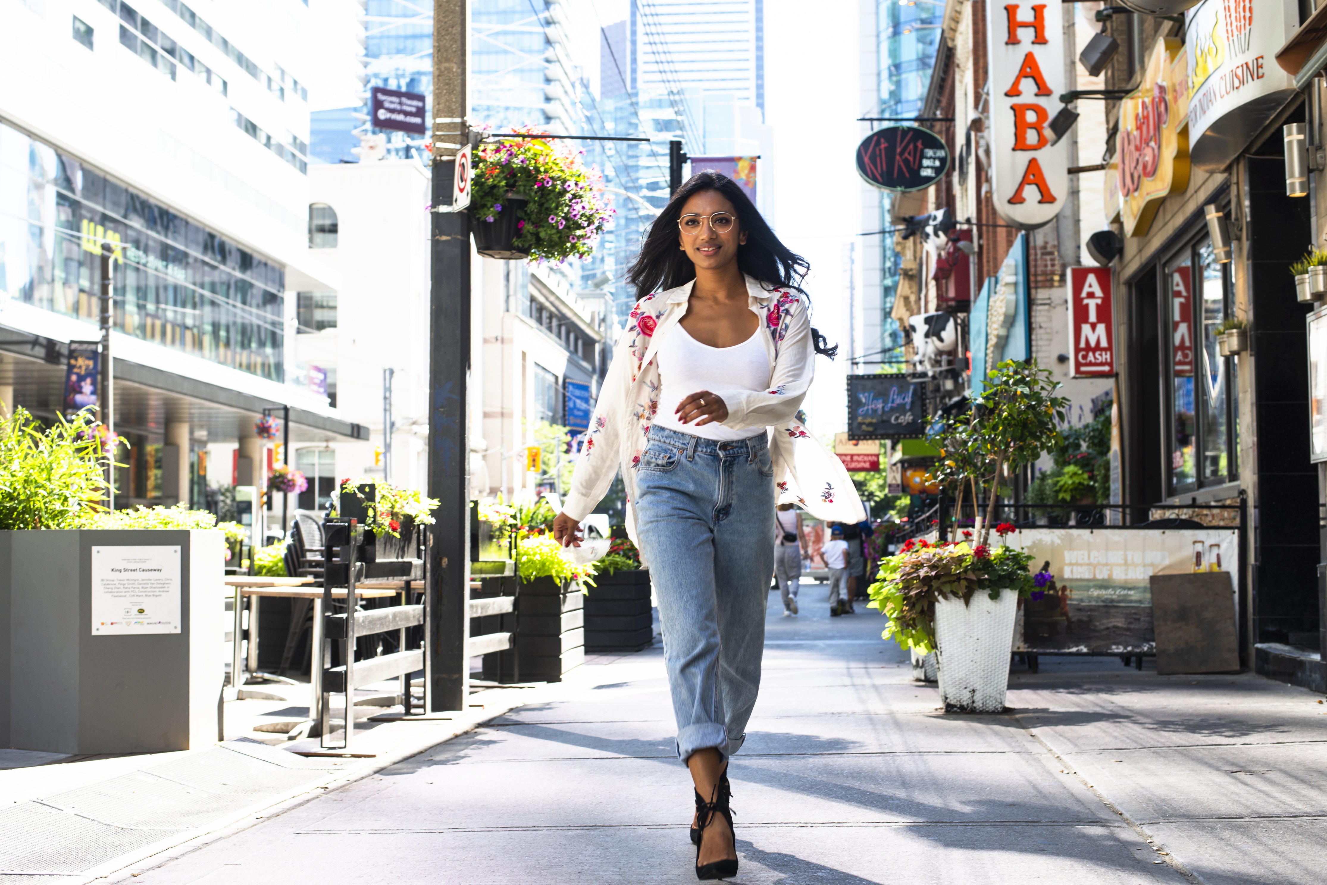 Stride with Style: Mastering the Art of Fashionable Walking